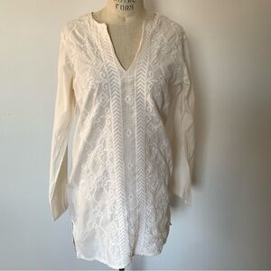 Elegant White Embroidered Women's Top